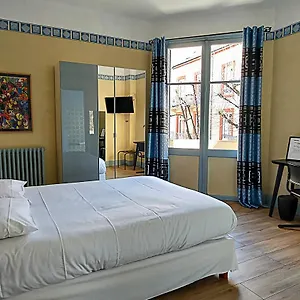 2* Hotel Trianon